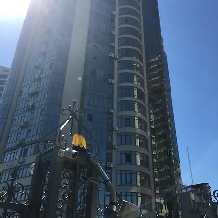 студия с видом на море Plaza Apartment *